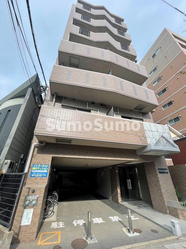 グランシャリオ箱崎の外観