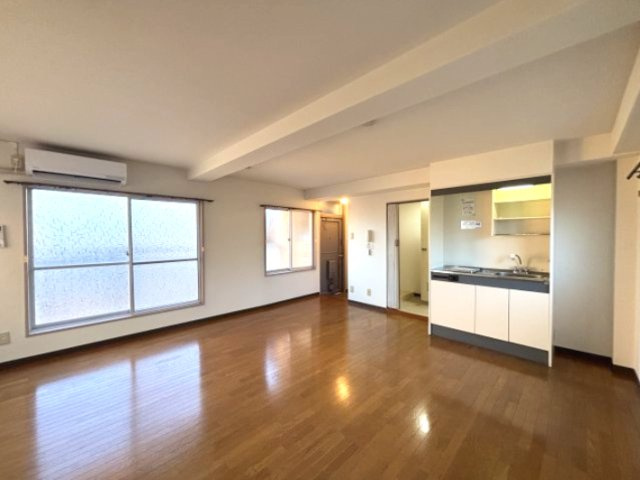 スリールJR摩耶の居間・リビング