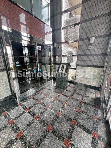 クレスティ空港前のエントランス