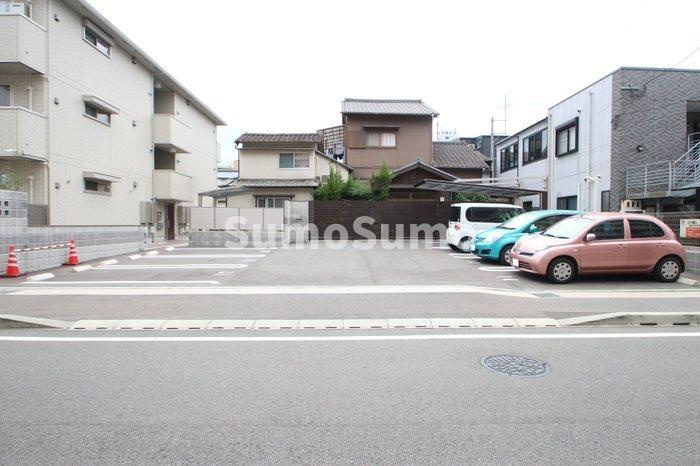 コンフォート光丘の駐車場