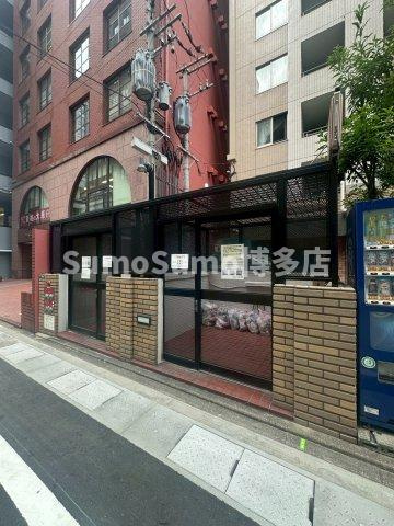 グランドサヴォイのエントランス|落ち着いたエントランスです