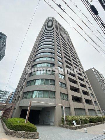 コアマンション大手門タワーの外観