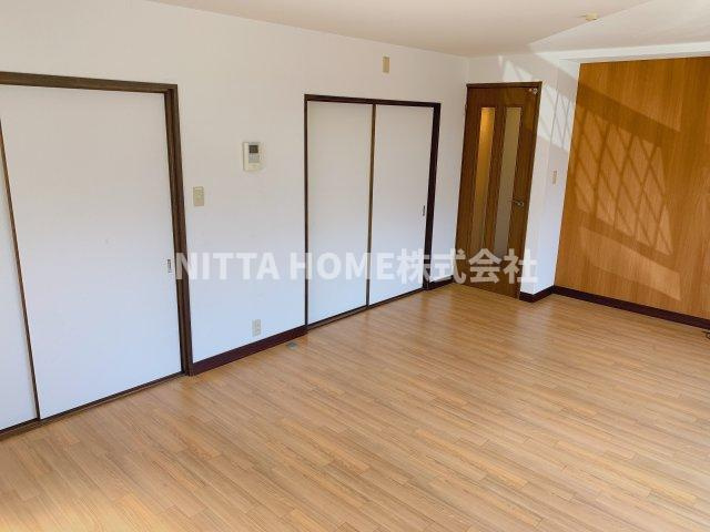 エールハイムⅠの寝室|お部屋は人気の角部屋★