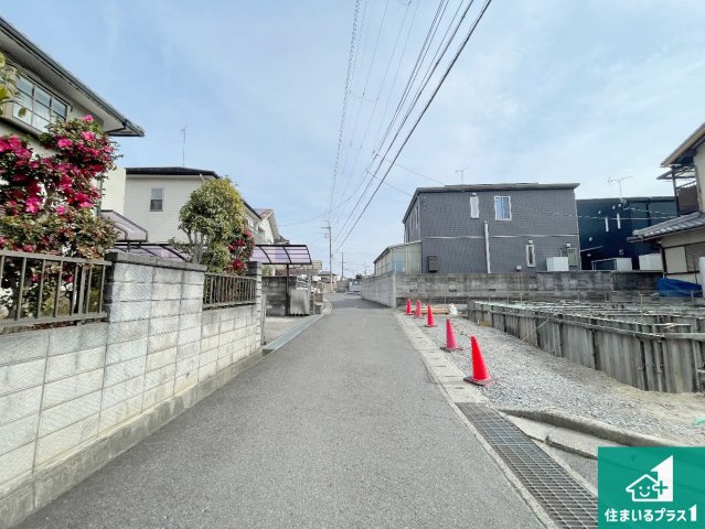 守山市今宿　第1期　新築一戸建ての前面道路含む現地写真|周辺は落ち着いた街並みの住宅地！子育てがしやすい住環境です！まだ未完成ですが、現地でしかわからない事もございます。是非一度ご覧ください。