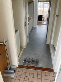 東町ペアシティ（マンスリー）の玄関