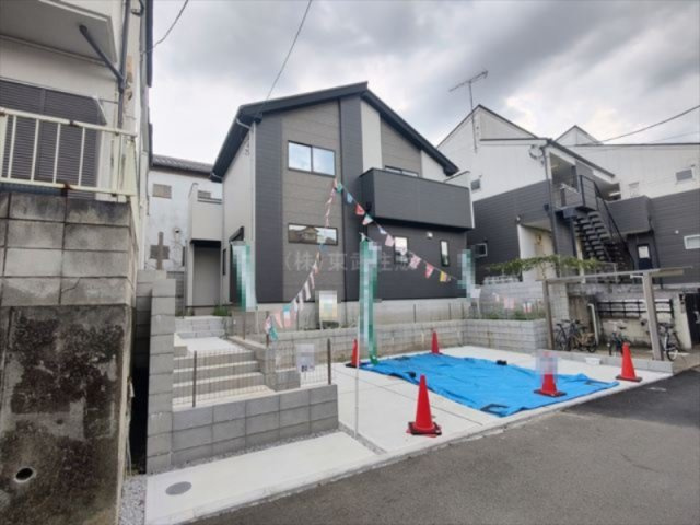 【前面道路含む現地写真】の画像