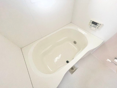 【浴室】 | 豊中市曽根西町中古戸建 | 弊社のファイナンシャルプランナーより、将来に向けた資金計画・住宅ローンの無料相談が皆様に大変ご好評頂いております！物件ご購入の前に、まずはお気軽にご相談くださいませ。
