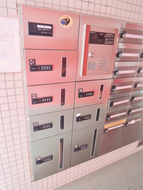 サニーハイマート下北沢のその他共用部分|宅配ボックス 