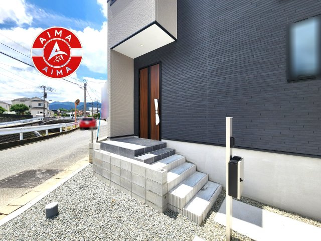 福岡市早良区内野５丁目第1-3棟（1号棟）の玄関|おでかけの時も帰った時も、「我が家」を最初に感じでもらえる素敵な空間に。