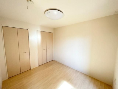 【洋室】 | グランドソレーユ