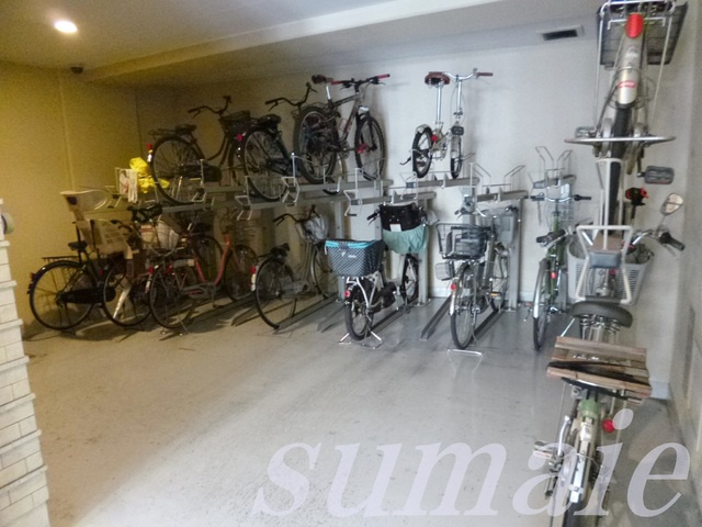 ランドステージ東十条のその他共用部分|自転車はこちらに置けます☆