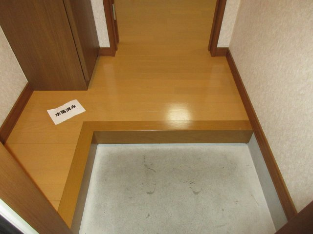 プレイス③の玄関