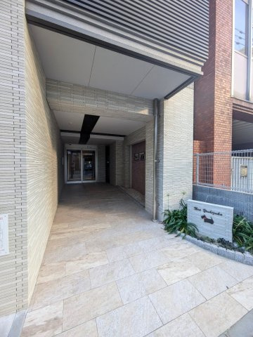 ノア吉塚のエントランス