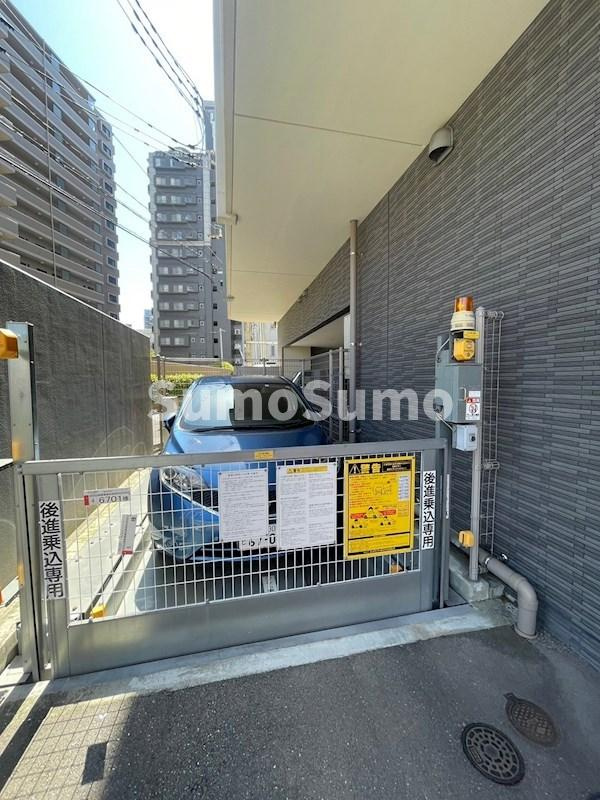 ニューガイアリルーム平尾駅前No.24の駐車場