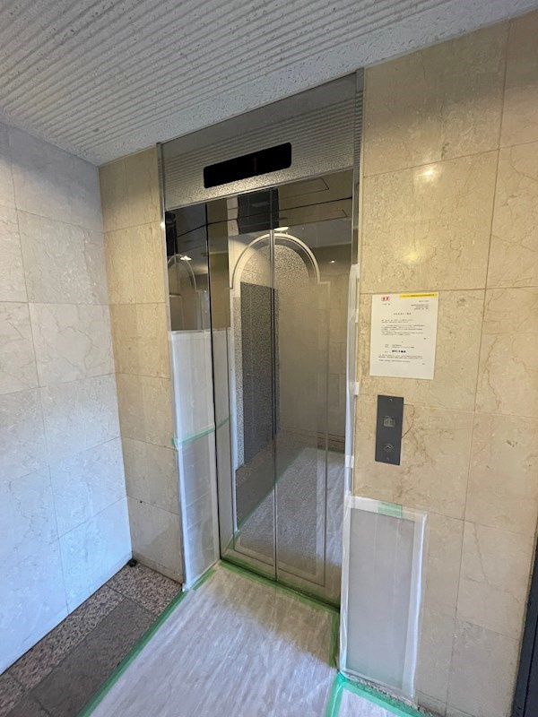 ヒルクレスト大橋駅前ロータリーの外観