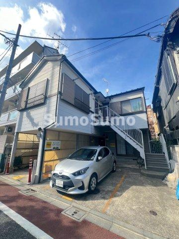 ハイツ上目黒の駐車場|カースペースがあります