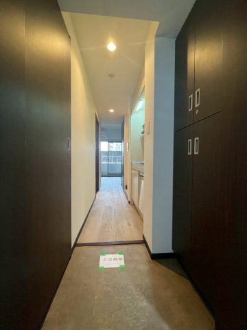 フェルト627の玄関