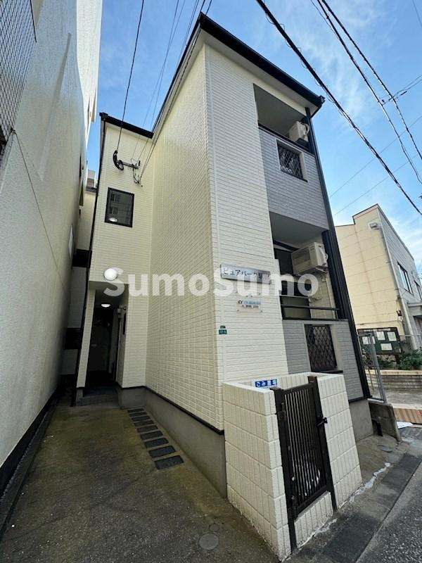 ピュアパーク駅南の外観