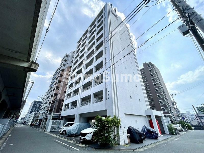 ピュアドームアドニス吉塚の外観