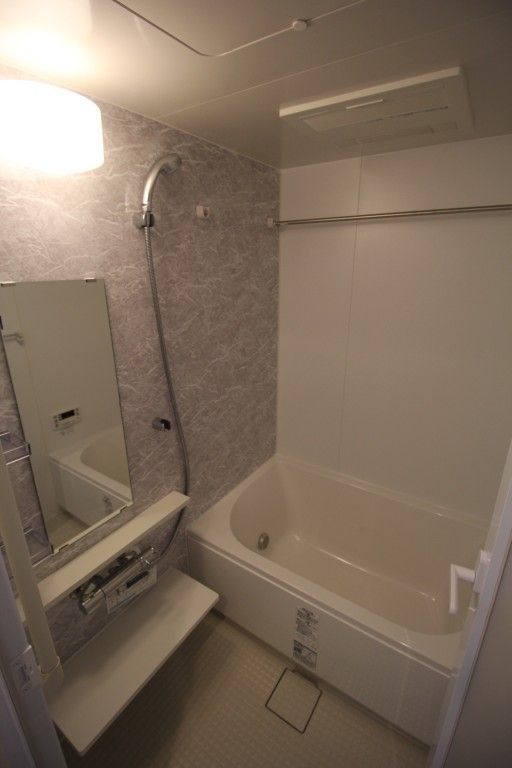 Cosmo study hillsの浴室