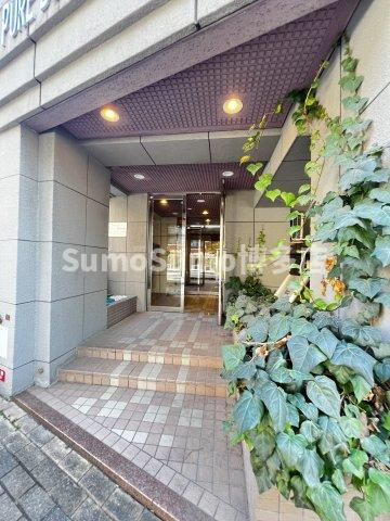 ピュアドームエレガンテ平尾のエントランス