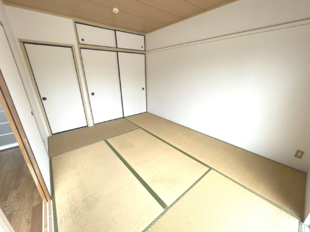 サンビレッジタケウチの和室|別部屋同間取りのお写真となります。参考にご覧くださいませ。