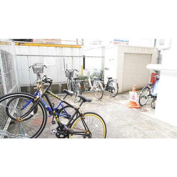 ビュークレスト大橋駅前の外観