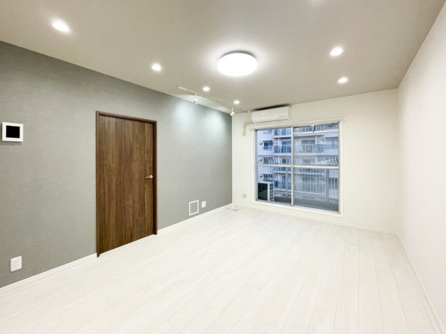 名谷１９団地８５号棟の居間・リビング|LDK約15帖