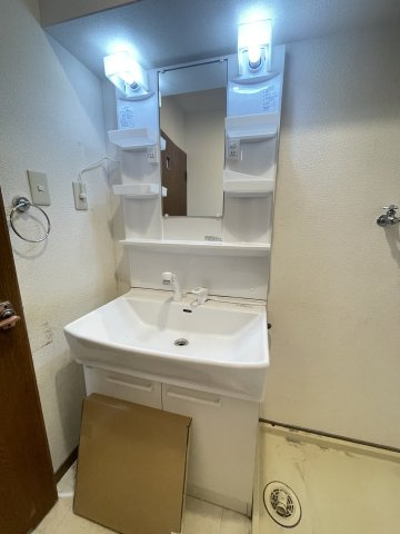 ファミール野間の洗面所