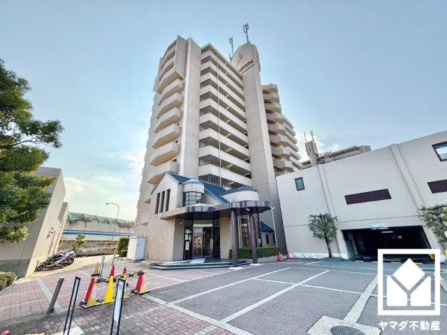 朝日プラザ伏見桂川の外観