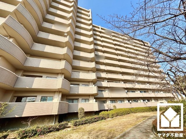 朝日プラザ伏見桂川の外観