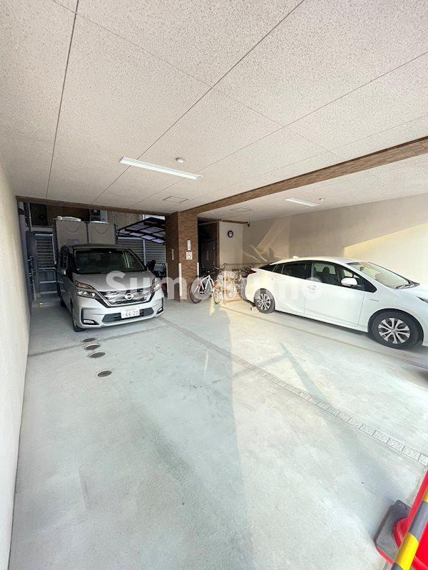 ラフィーネ・箱崎の駐車場
