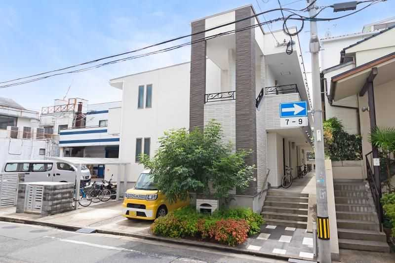 ラクシア天神南の外観