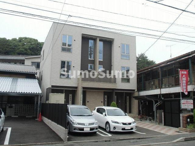 ベルメゾン高取の駐車場