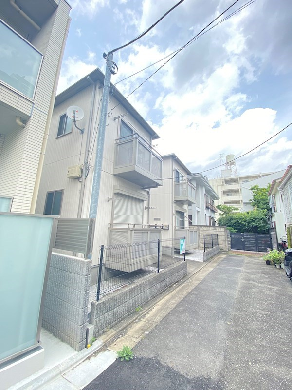 メゾン鷹番