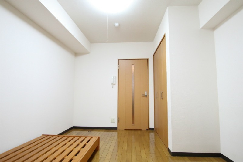 マンション花房の洋室