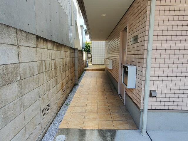 プランタン大岡山のエントランス| 