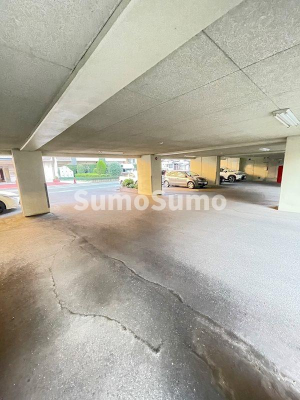 ホークシティ駅南の駐車場