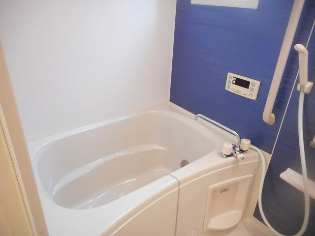 サニー　ヴィラの浴室|日々の暮らしに欠かせないお風呂です