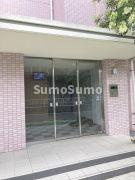 ラヴィアン宮前 Ⅰ号館のエントランス