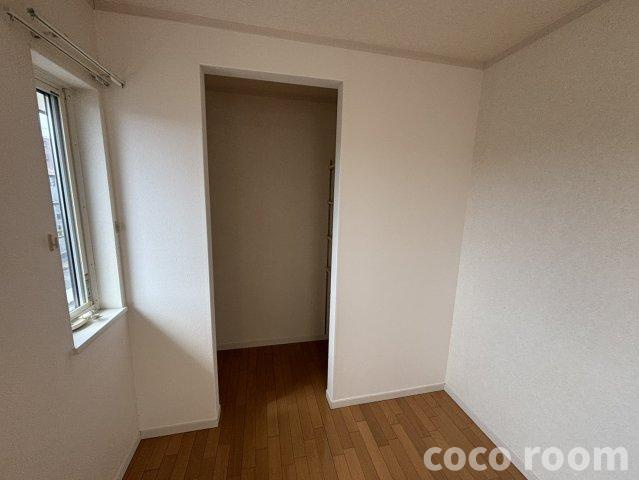 フォレストメゾン　和の洋室