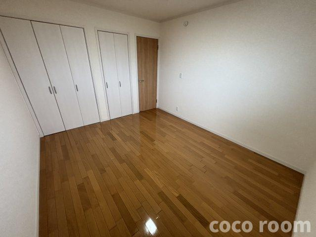 フォレストメゾン　和の洋室