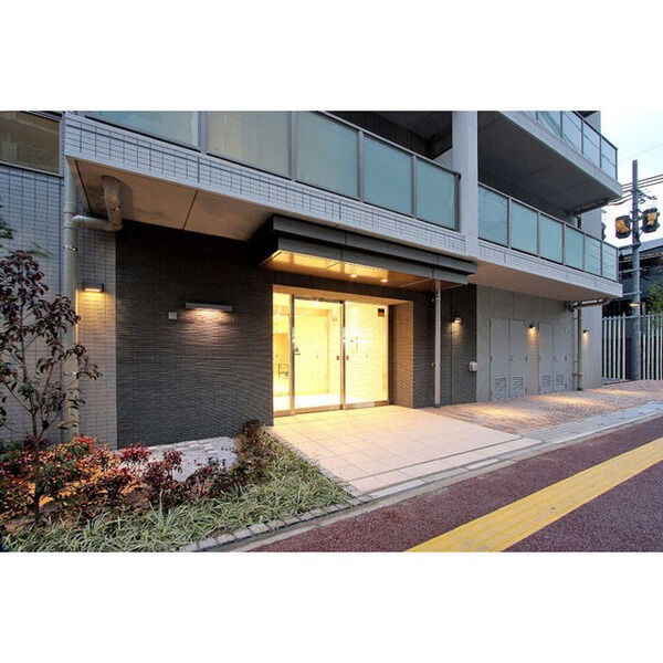福岡市中央区白金１丁目の賃貸マンションの外観