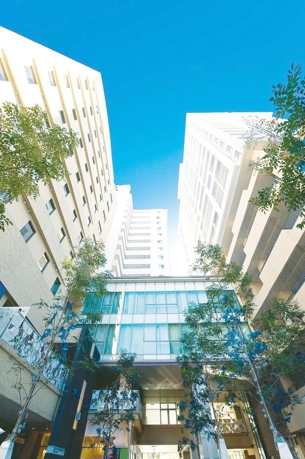 天神プレイス WEST棟