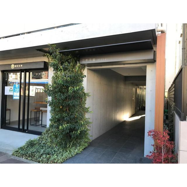 三軒茶屋ＨｉＬＬｚのエントランス| 
