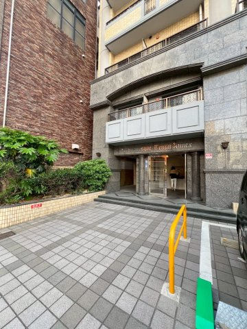 ロマネスク天神アネックスの外観
