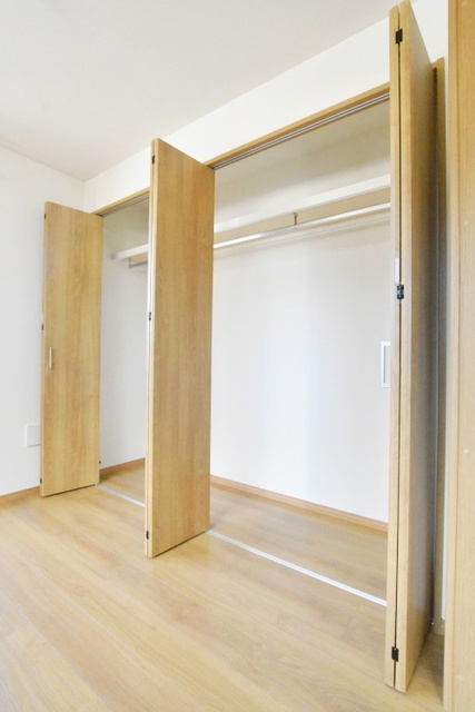 エルジュ港南台の収納