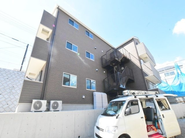 エルジュ港南台の外観