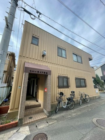 リバーサイド清水の外観