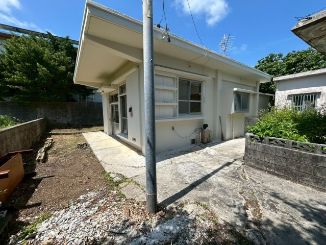 西仲宗根43-2　中古戸建